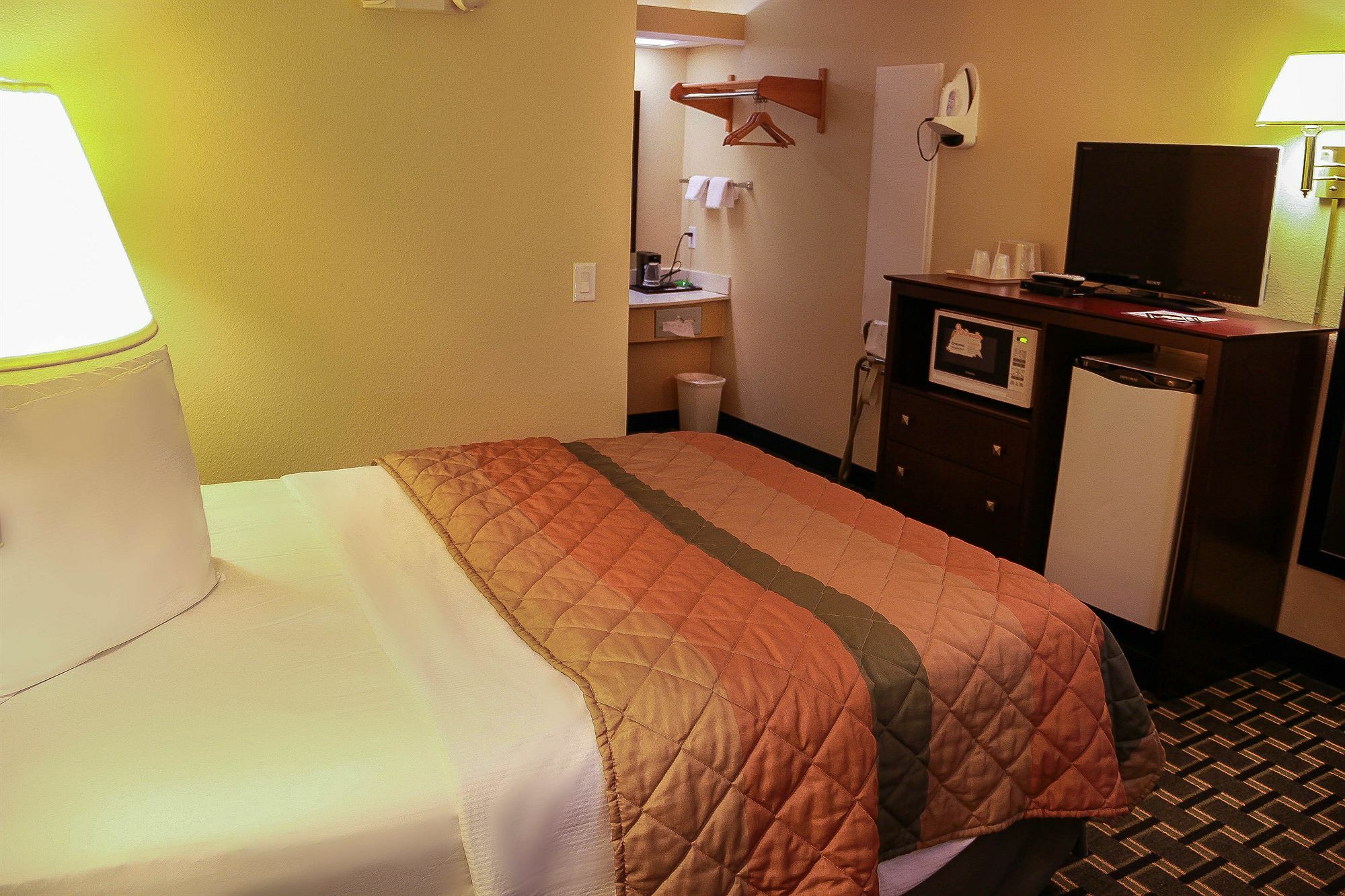 Relax Inn And Suites Kuttawa Экстерьер фото